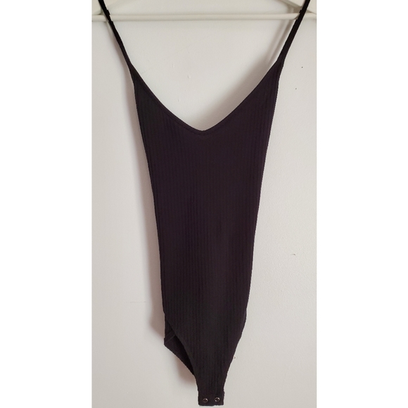 Black Bodysuit, cross straps, Size L - Picture 4 of 6